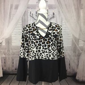 🎉SALE NWT Karina Grimaldi Jaguar Print Silk Top